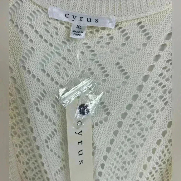 Cyrus NWT Open Stitch Creamy Alabaster Off White Cardigan Sweater SZ X-Large - Picture 2 of 10